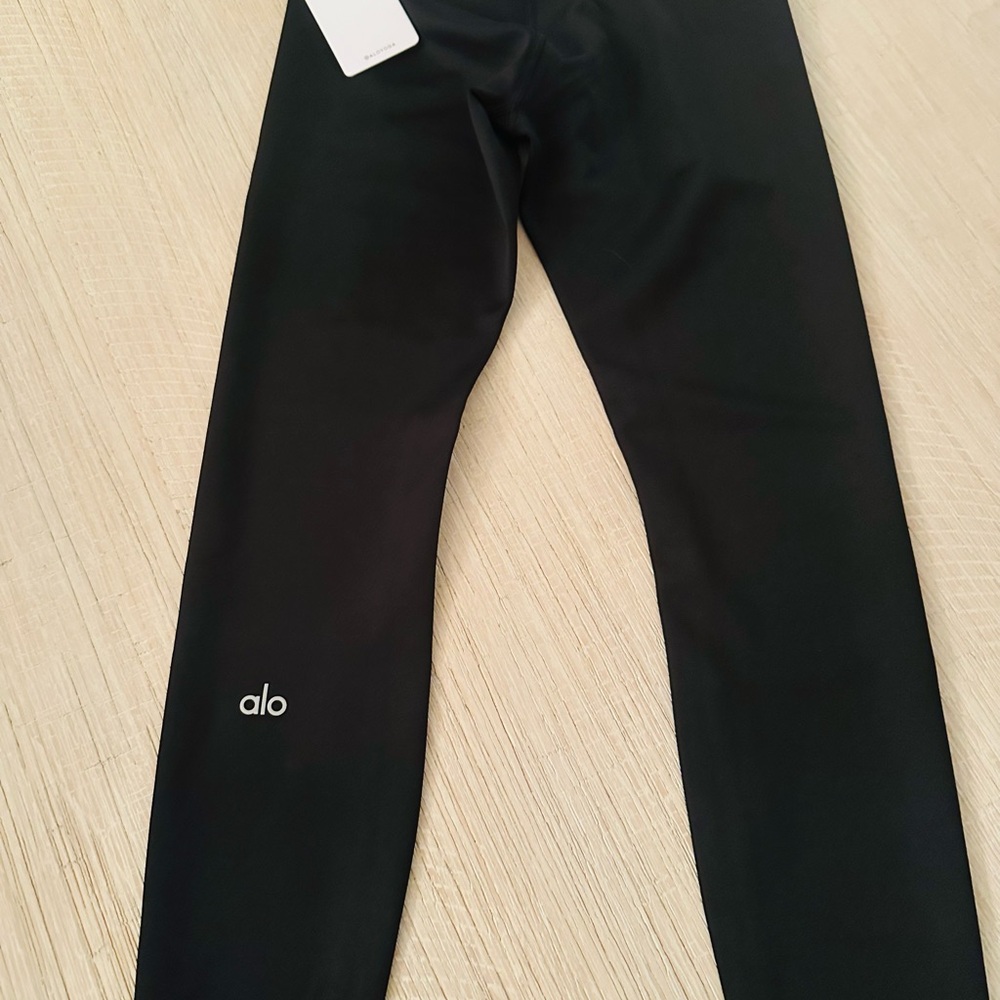 All Yoga 7/8 High Waist Airlift Legging in Black XS